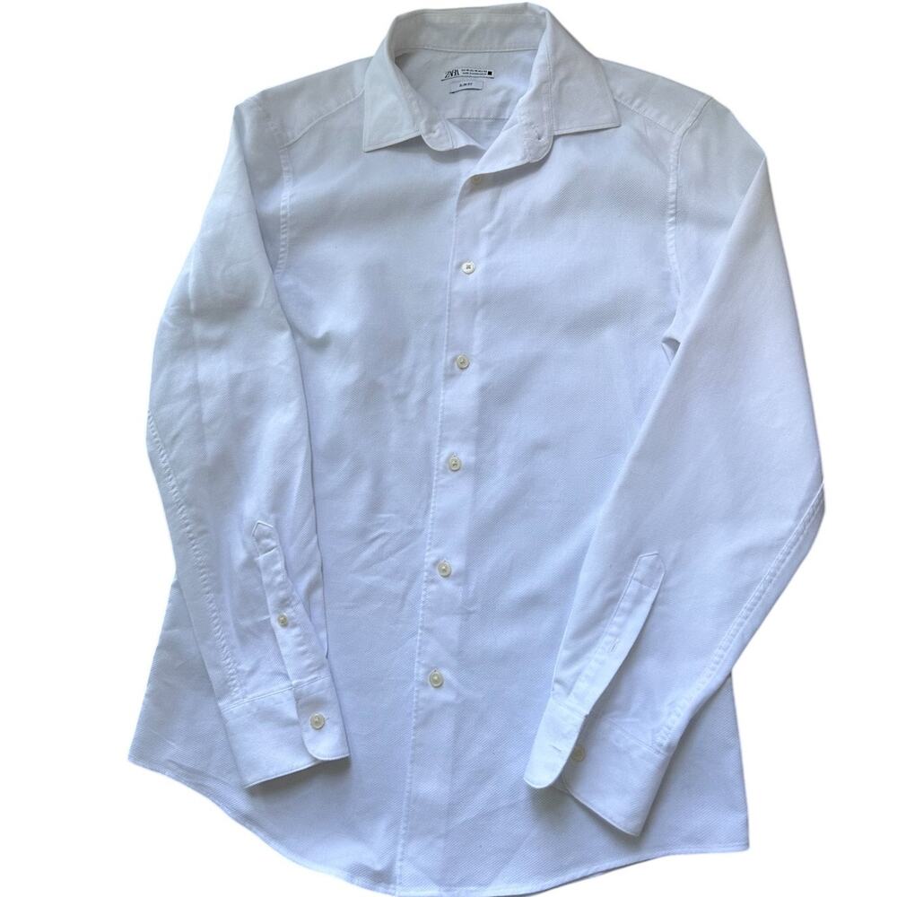 Zara Slim Fit Button up Top - Size M